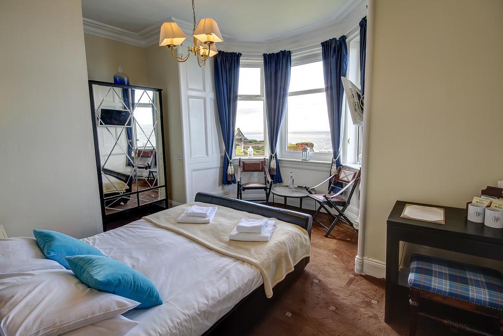 Bayswell Park Hotel Дънбар Екстериор снимка